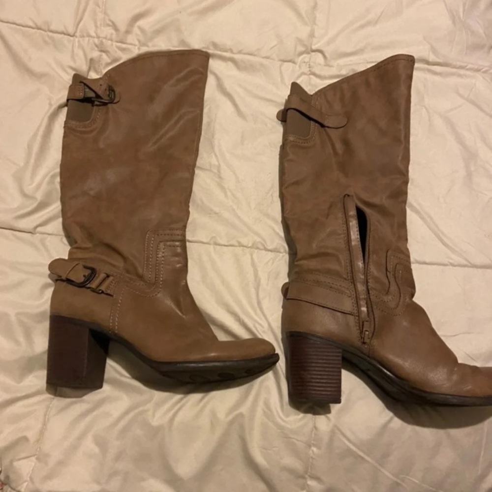 High heel boots